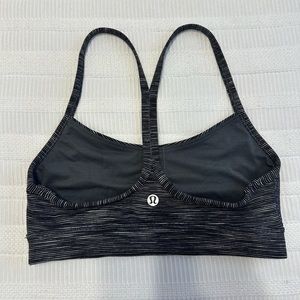 {Lululemon} Flow Y Bra Nulu Light Support, A–C Cups - Size 6